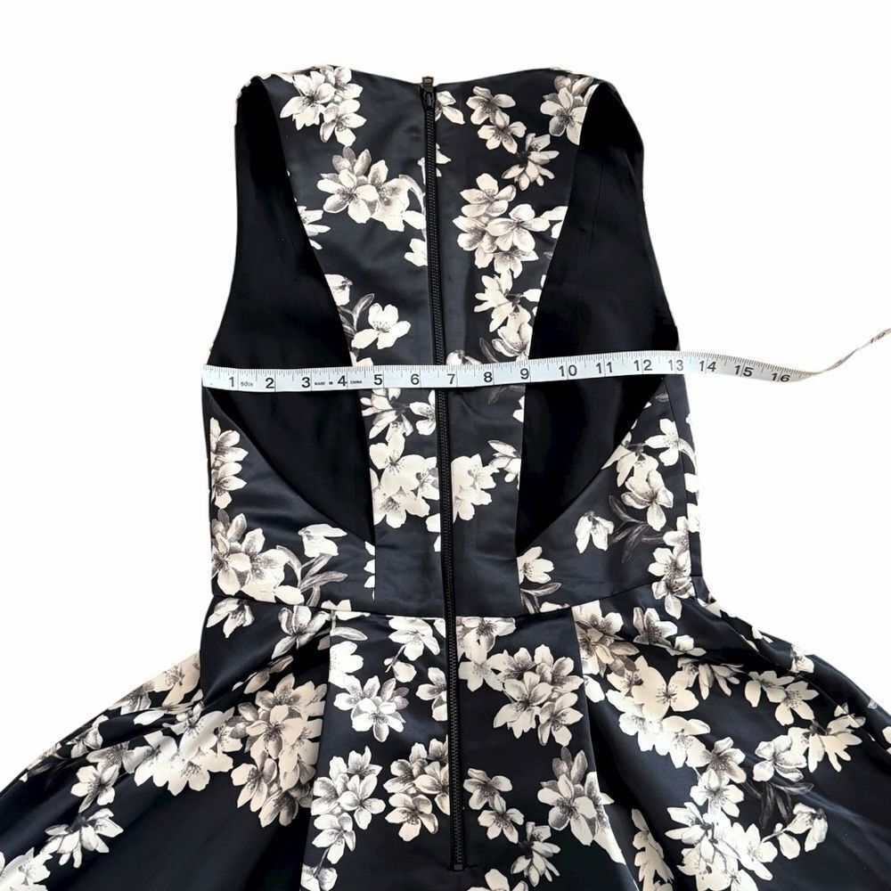 Alice + Olivia Black Floral Fit & Flare Dress Small - Picture 11 of 14